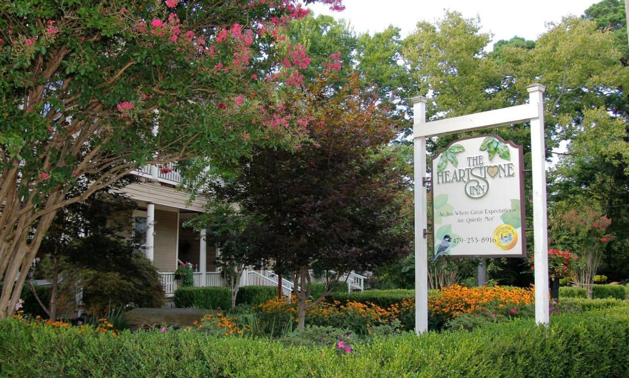 Heartstone Inn Eureka Springs Exterior photo